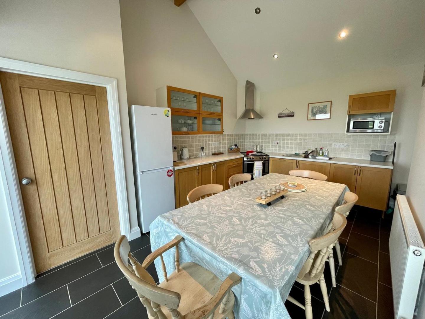 Cosy Barn With Views In Wick Vale Of Glamorgan Eksteriør billede